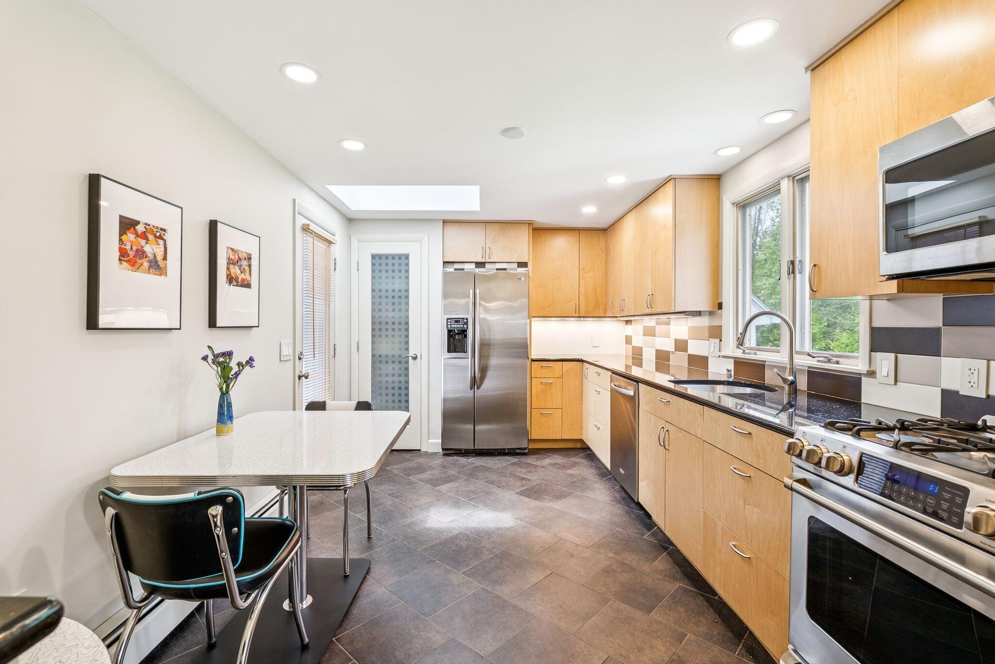 131 Oakhurst Road Cape Elizabeth ME 04107