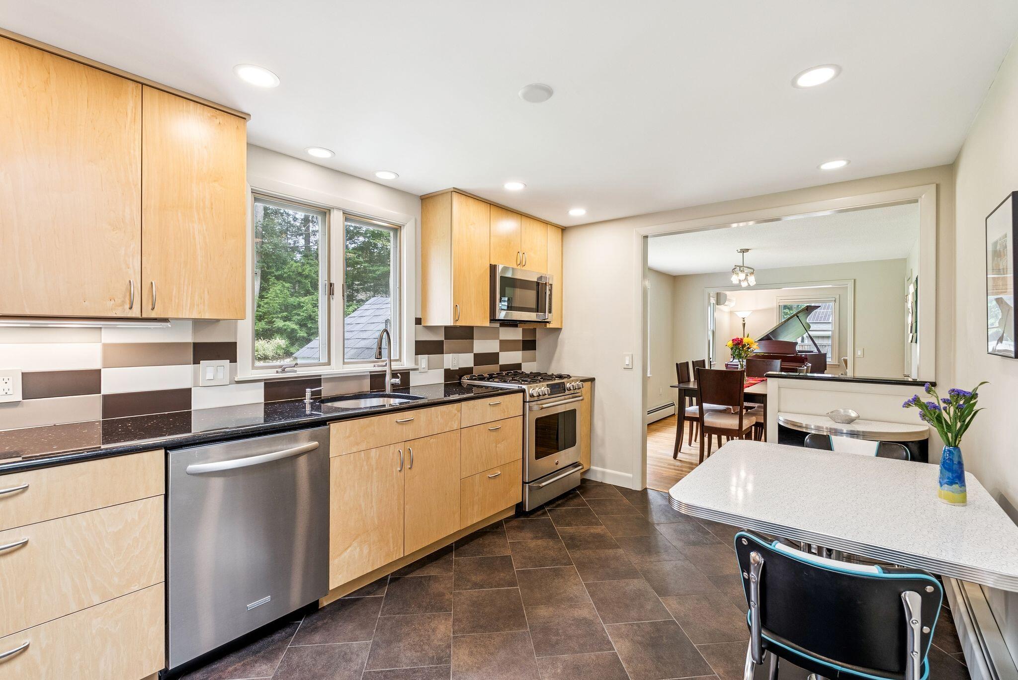 131 Oakhurst Road Cape Elizabeth ME 04107