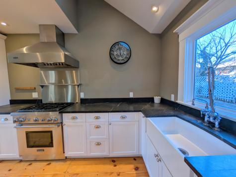 17 Market Street North Berwick ME 03906