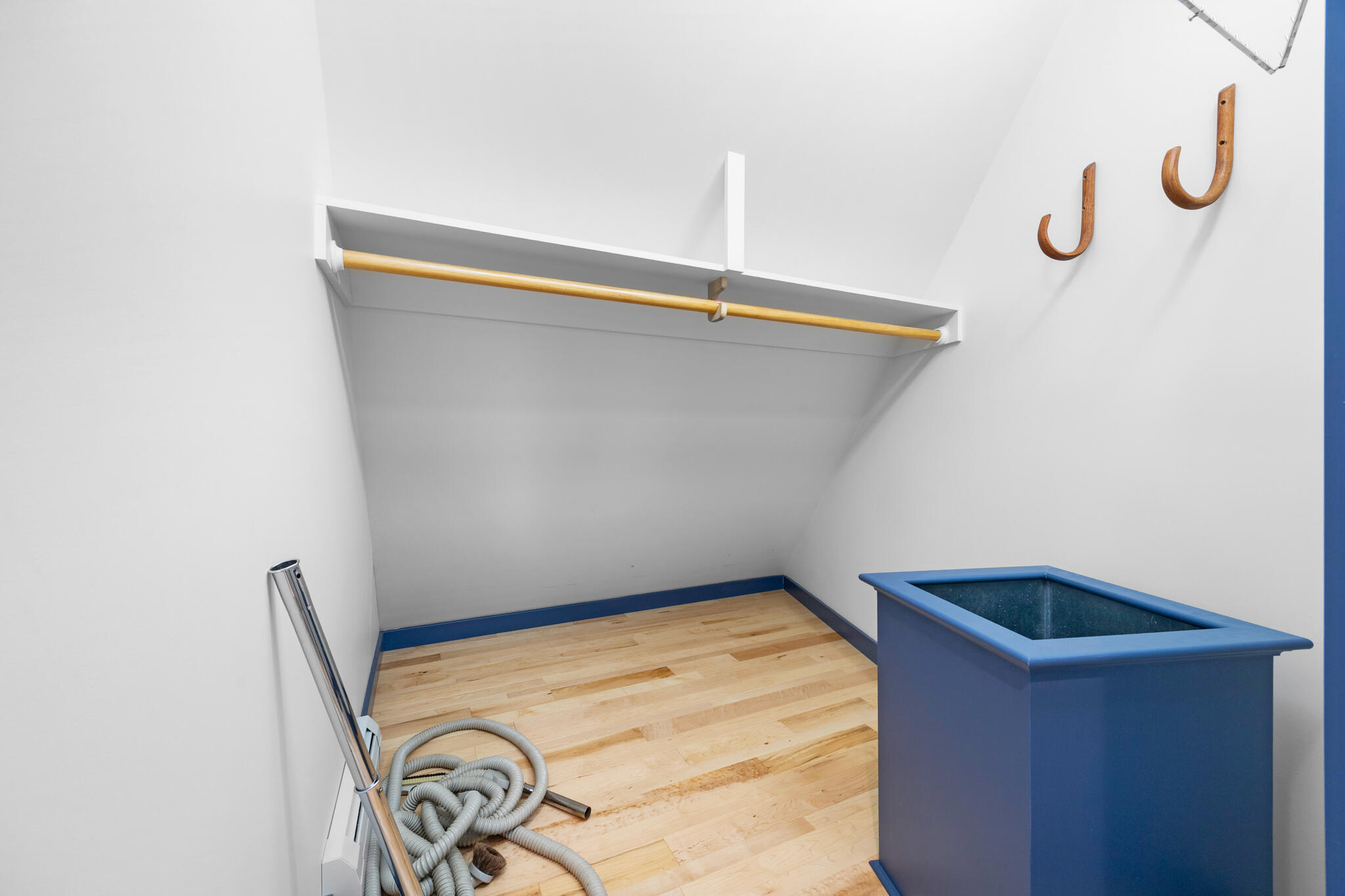 563 Newbury Neck Road Surry ME 04684