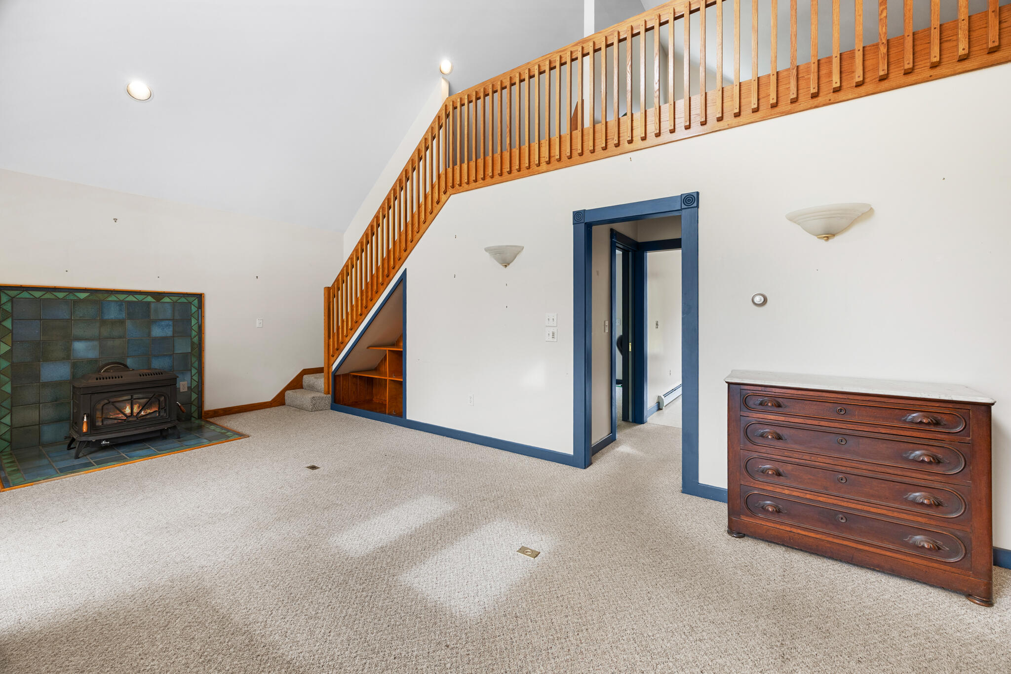 563 Newbury Neck Road Surry ME 04684