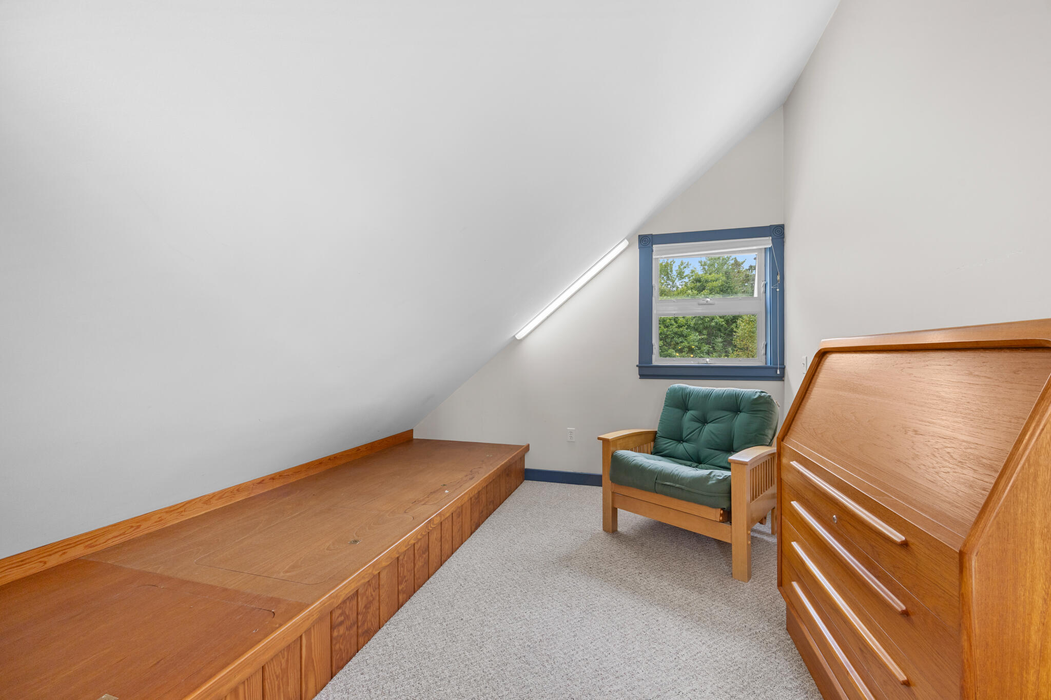 563 Newbury Neck Road Surry ME 04684