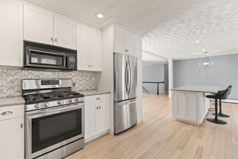 8 Ledge Road Cumberland ME 04110