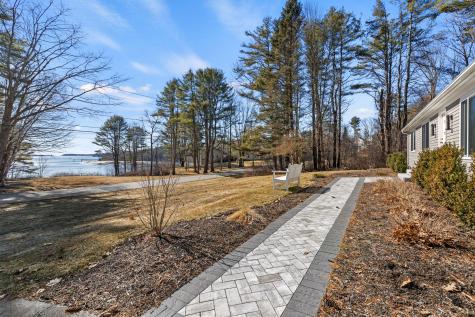 8 Ledge Road Cumberland ME 04110