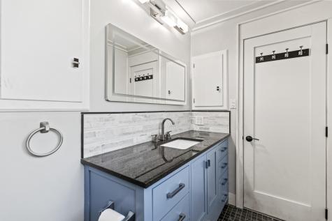 8 Ledge Road Cumberland ME 04110