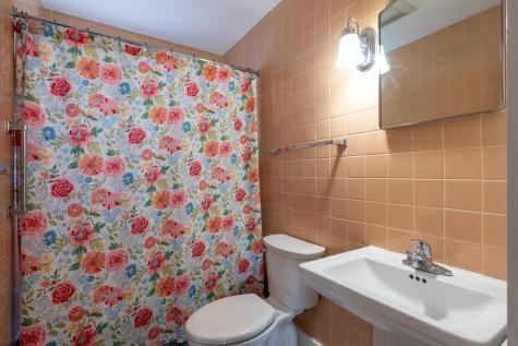 61 Bristol Road Damariscotta ME 04543