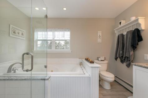 19 Astilbe Lane Yarmouth ME 04096