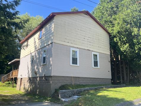 27 Vivian Street Auburn ME 04210
