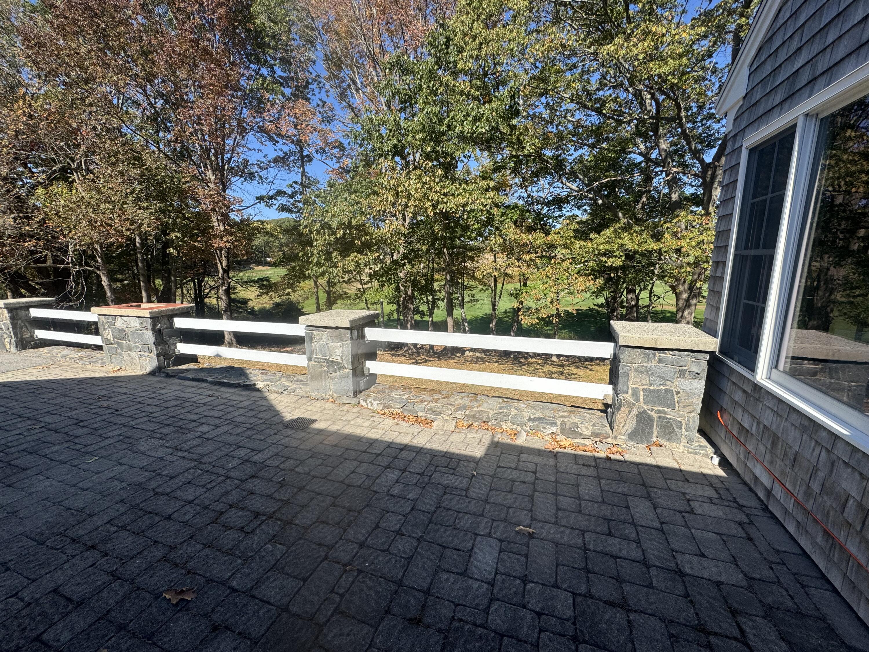 10 Pheasant Hill Road Cape Elizabeth ME 04107