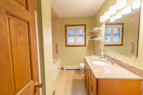 41 Dimsdale Avenue Lewiston ME 04240