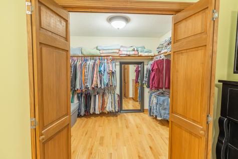 41 Dimsdale Avenue Lewiston ME 04240