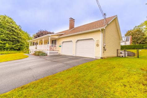 41 Dimsdale Avenue Lewiston ME 04240