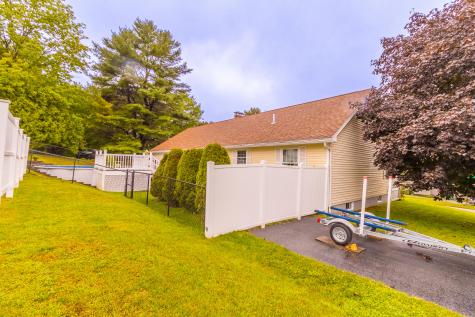 41 Dimsdale Avenue Lewiston ME 04240