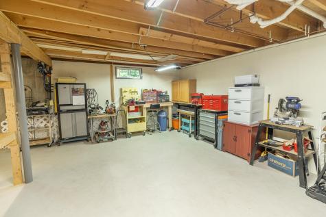 41 Dimsdale Avenue Lewiston ME 04240