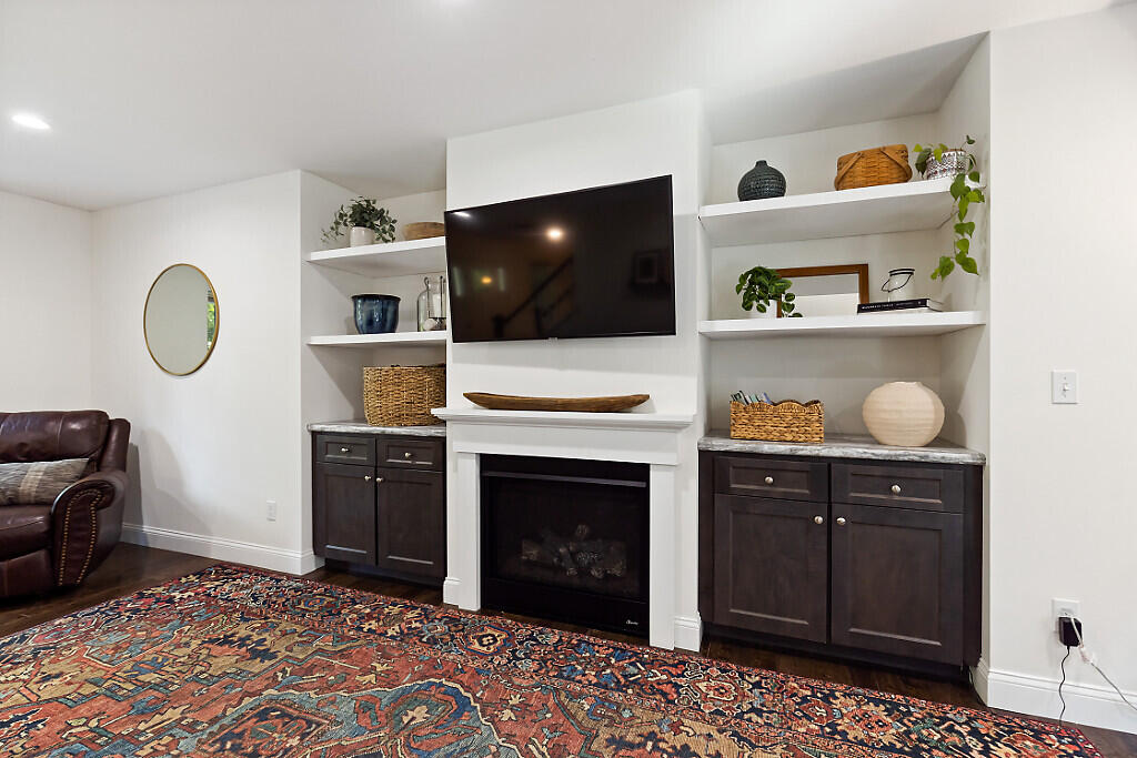56 Royale Drive Sidney ME 04330