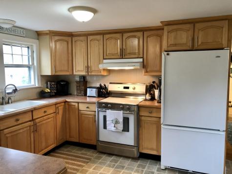 16 Allen Avenue Extension Falmouth ME 04105