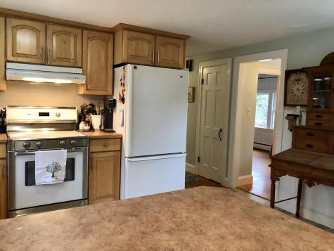 16 Allen Avenue Extension Falmouth ME 04105