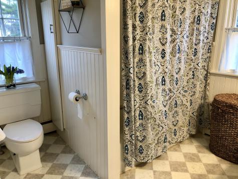 16 Allen Avenue Extension Falmouth ME 04105