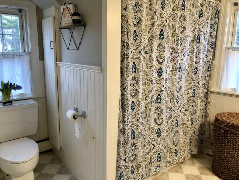 16 Allen Avenue Extension Falmouth ME 04105