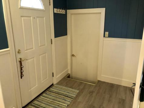 16 Allen Avenue Extension Falmouth ME 04105