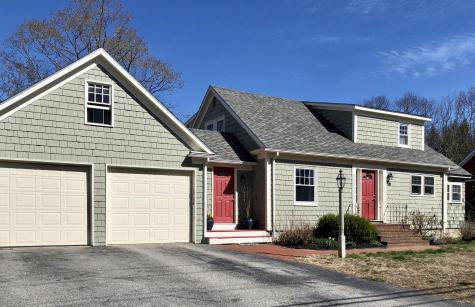 16 Allen Avenue Extension Falmouth ME 04105