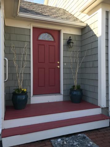 16 Allen Avenue Extension Falmouth ME 04105