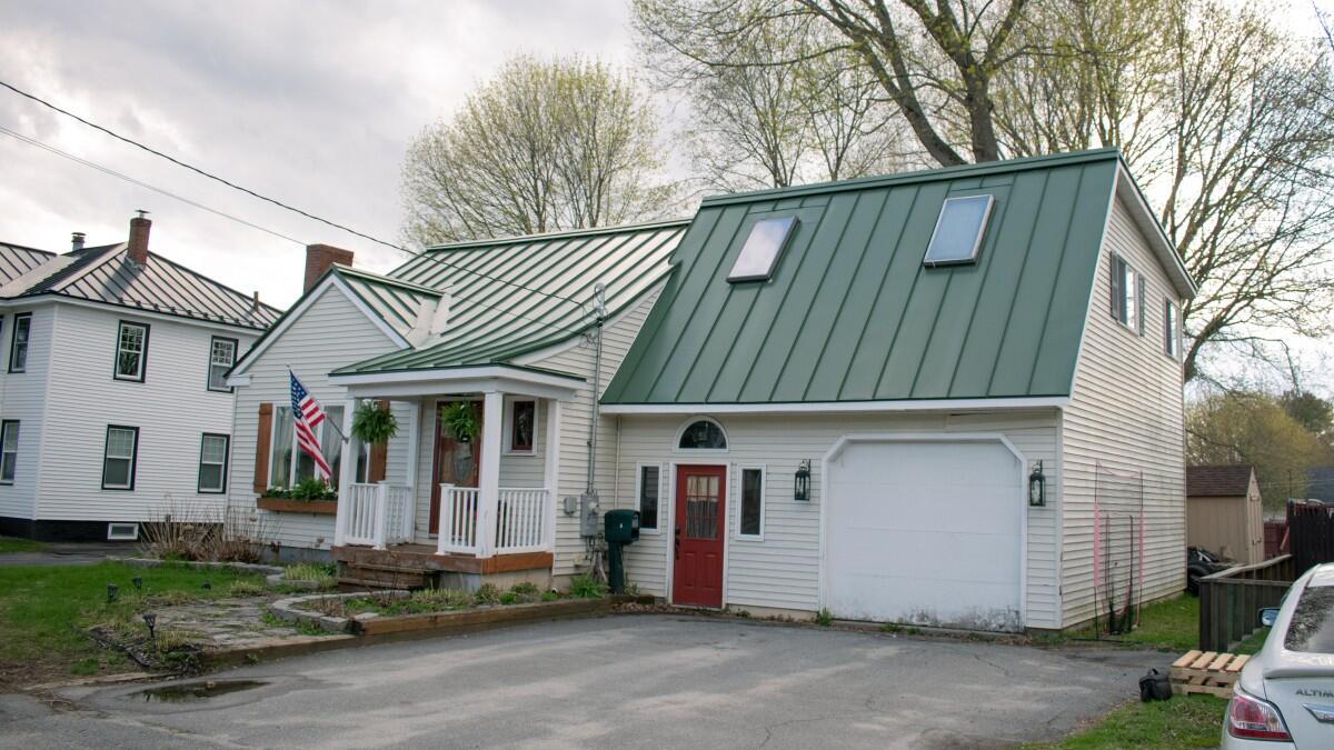 13 Colonial Street Waterville ME 04901