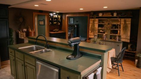 13 Colonial Street Waterville ME 04901
