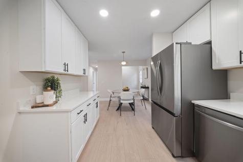 10 Randall Circle Brunswick ME 04011