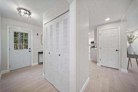 10 Randall Circle Brunswick ME 04011
