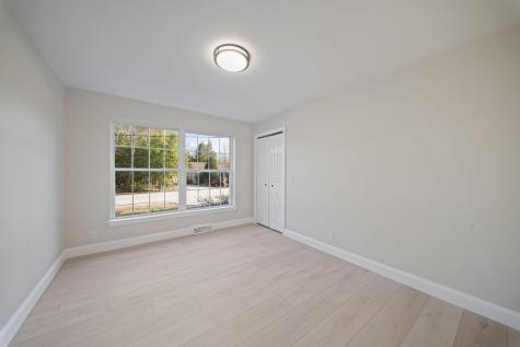10 Randall Circle Brunswick ME 04011