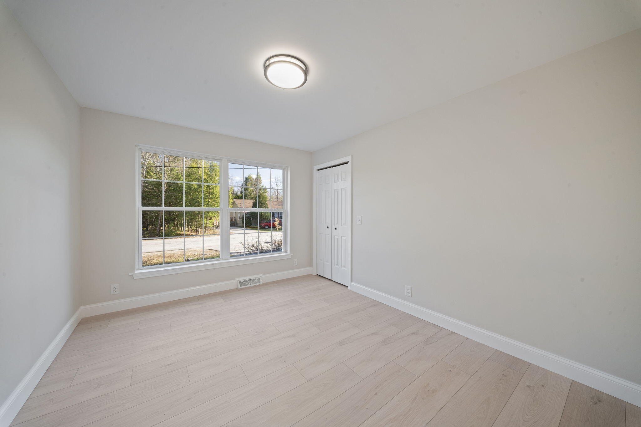 10 Randall Circle Brunswick ME 04011