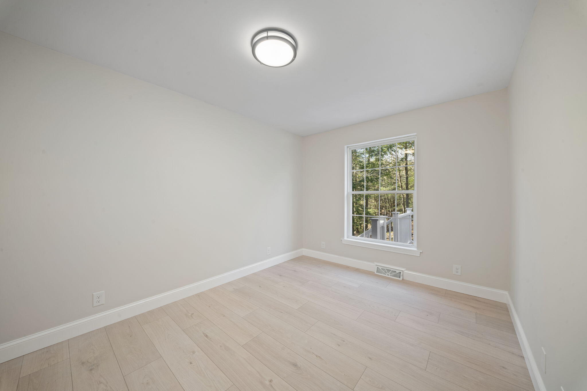 10 Randall Circle Brunswick ME 04011