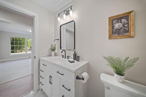 10 Randall Circle Brunswick ME 04011