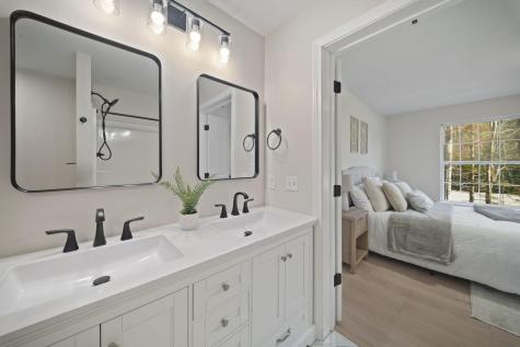 10 Randall Circle Brunswick ME 04011