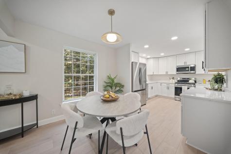 10 Randall Circle Brunswick ME 04011