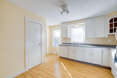 41 Bolster Street Auburn ME 04210