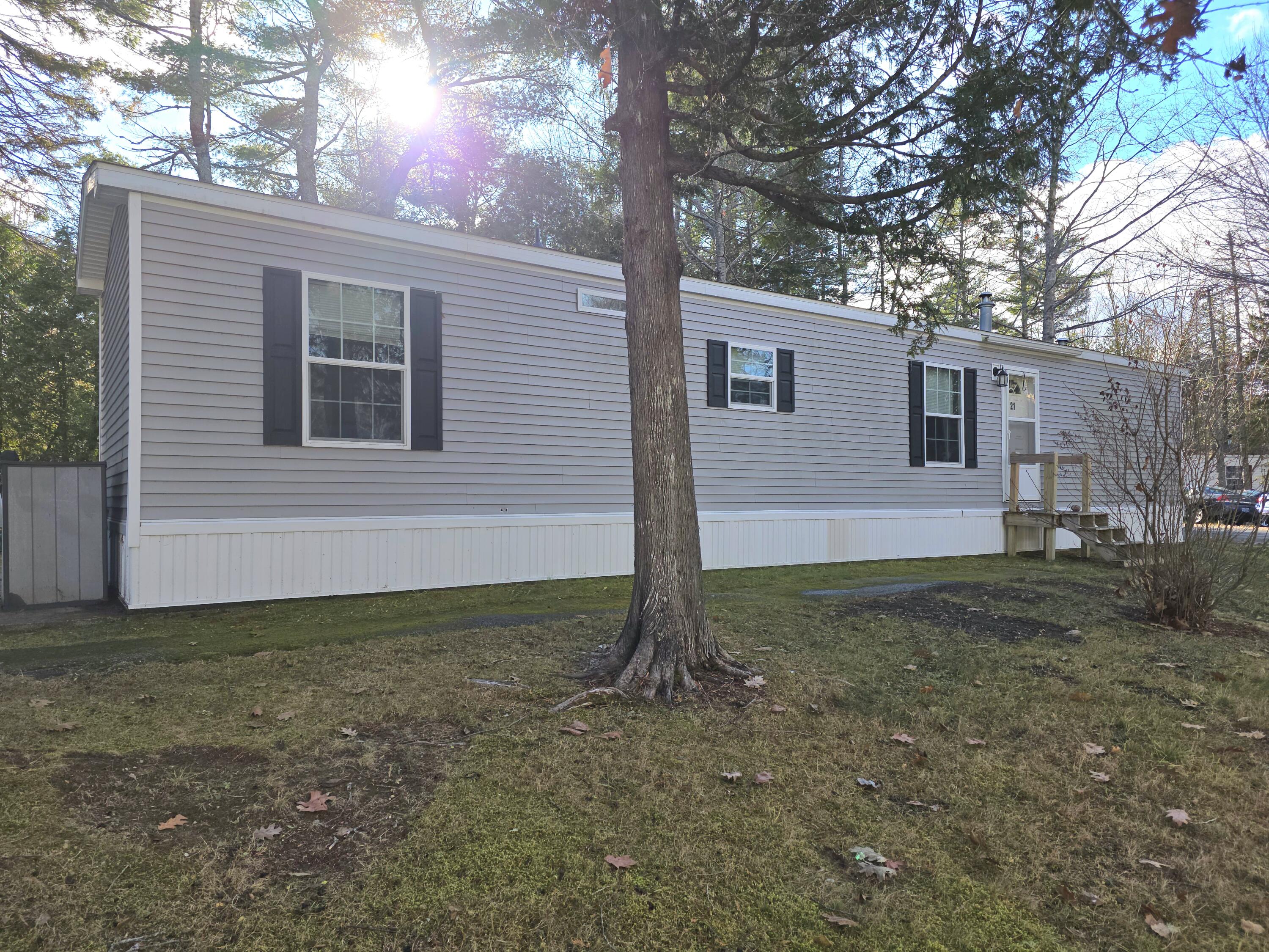 21 Robin Hood Circle Bucksport ME 04416