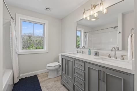 31 Stretch Lane Arundel ME 04046