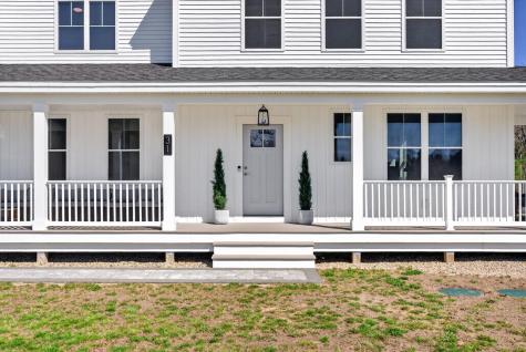 31 Stretch Lane Arundel ME 04046