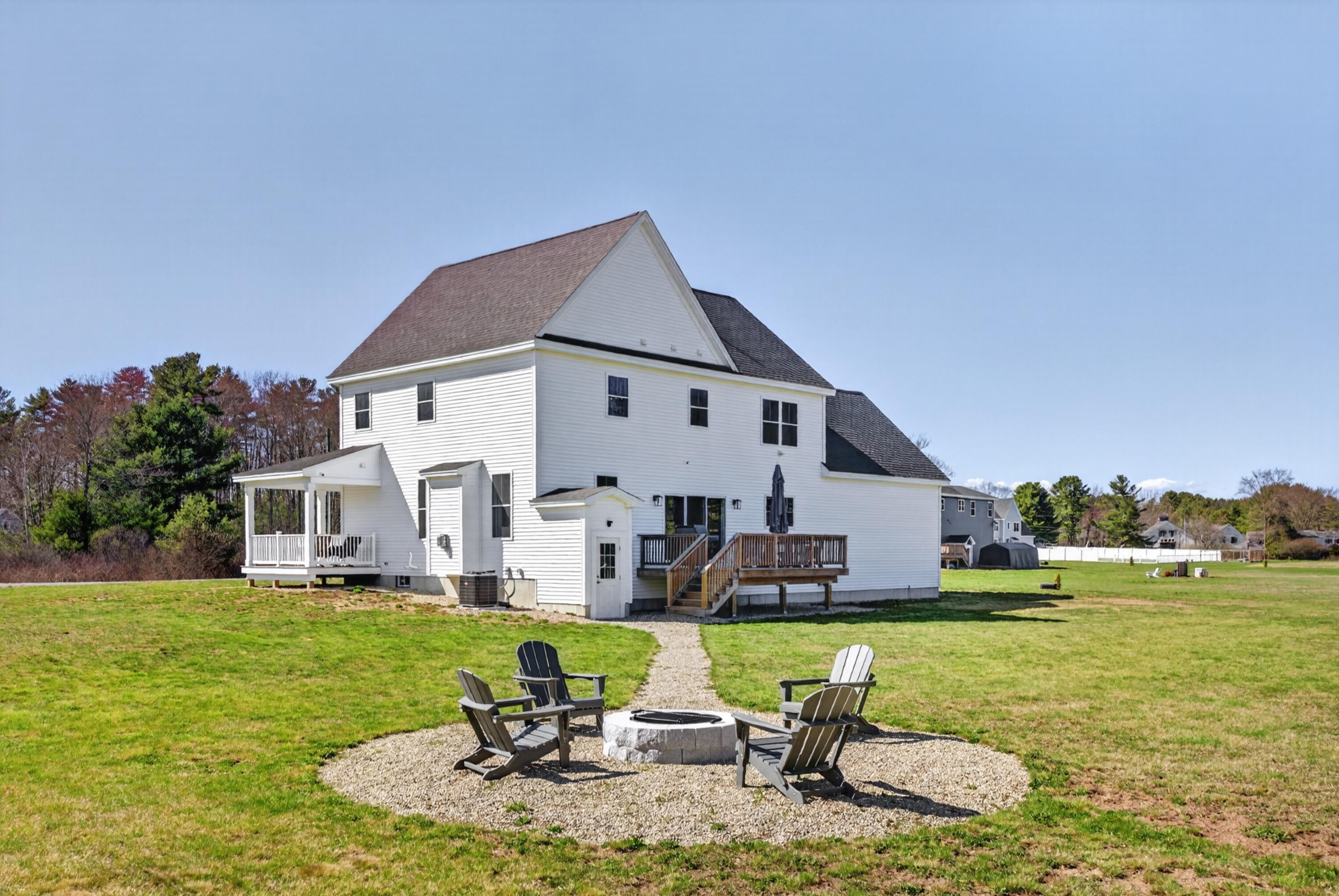 31 Stretch Lane Arundel ME 04046