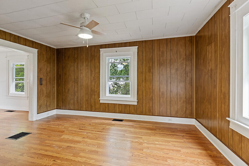 7 James Street Bingham ME 04920