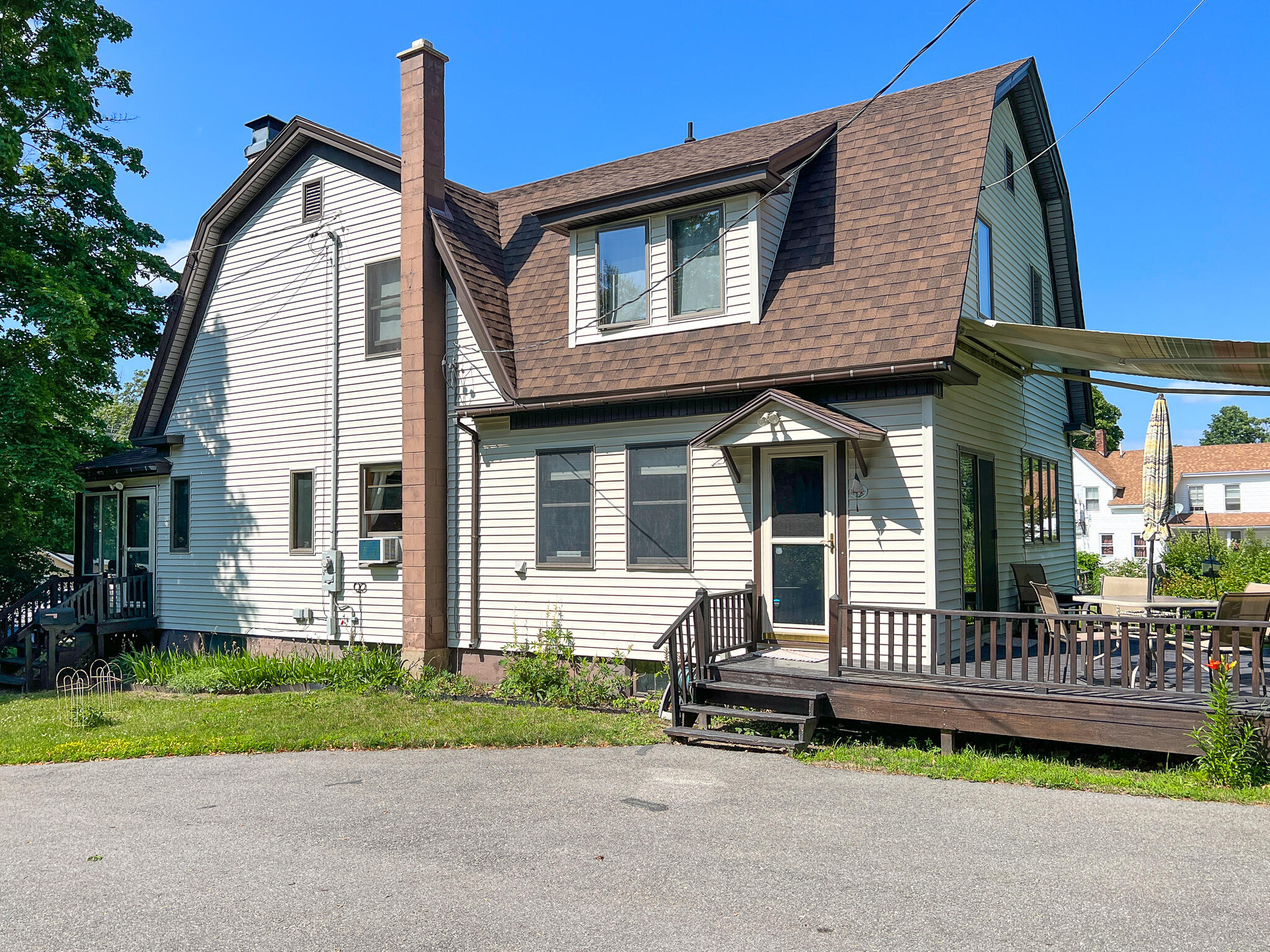 100 Enfield Road Lincoln, ME