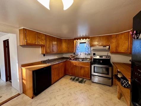 10 Lawrence Avenue Greenville ME 04441