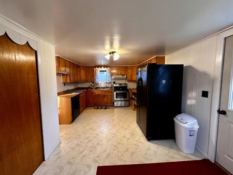 10 Lawrence Avenue Greenville ME 04441