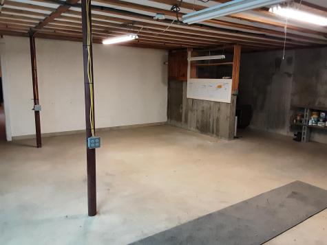76 West Washington Road Washington ME 04574