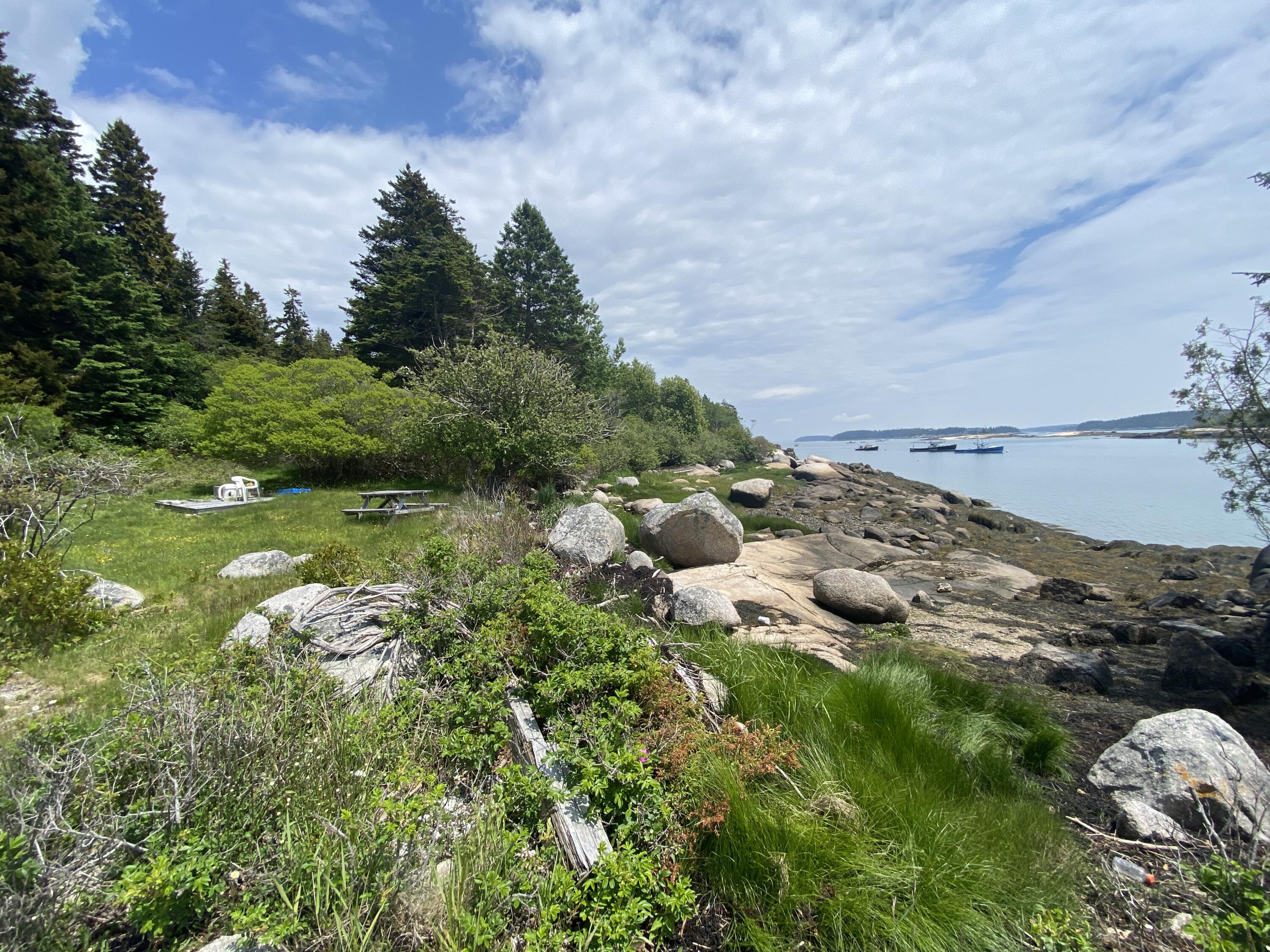 31 Green Head Lane Stonington ME 04681
