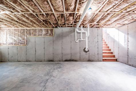 8 Lily Lane Windham ME 04062