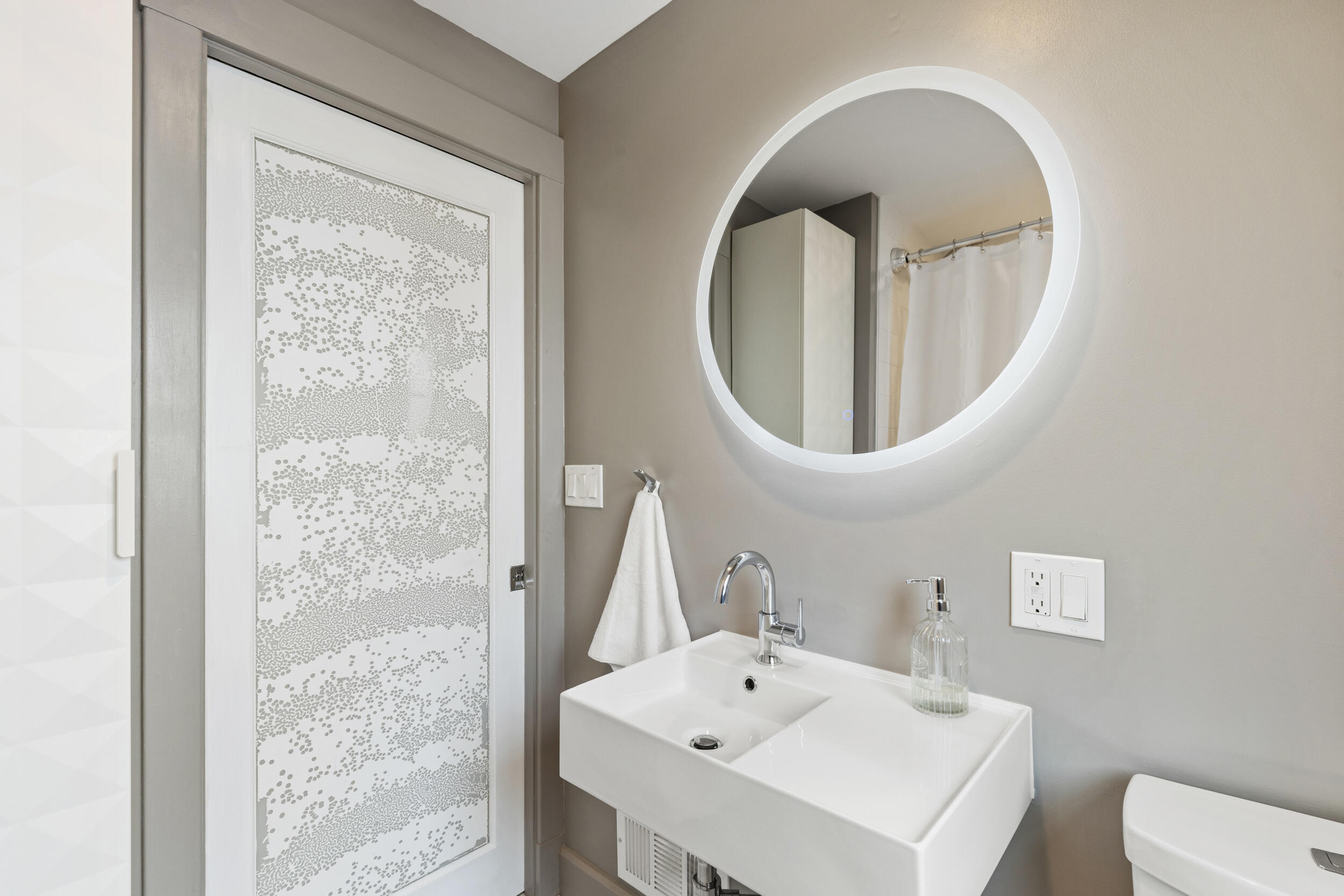 117 Colonial Road Portland ME 04102