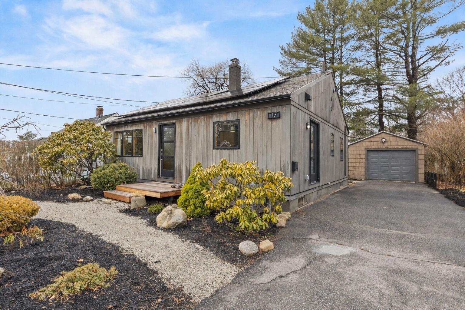 117 Colonial Road Portland ME 04102